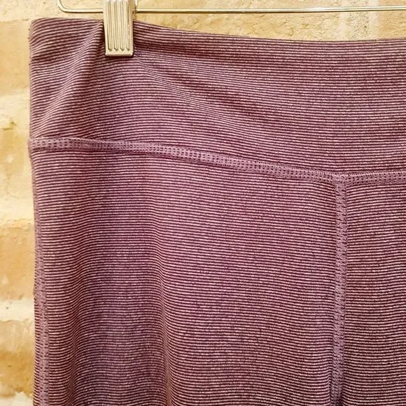 Marika Sport - Cropped Leggings - Sz M (8-10) - Purple / Gray Stripes - EUC - Picture 3 of 11